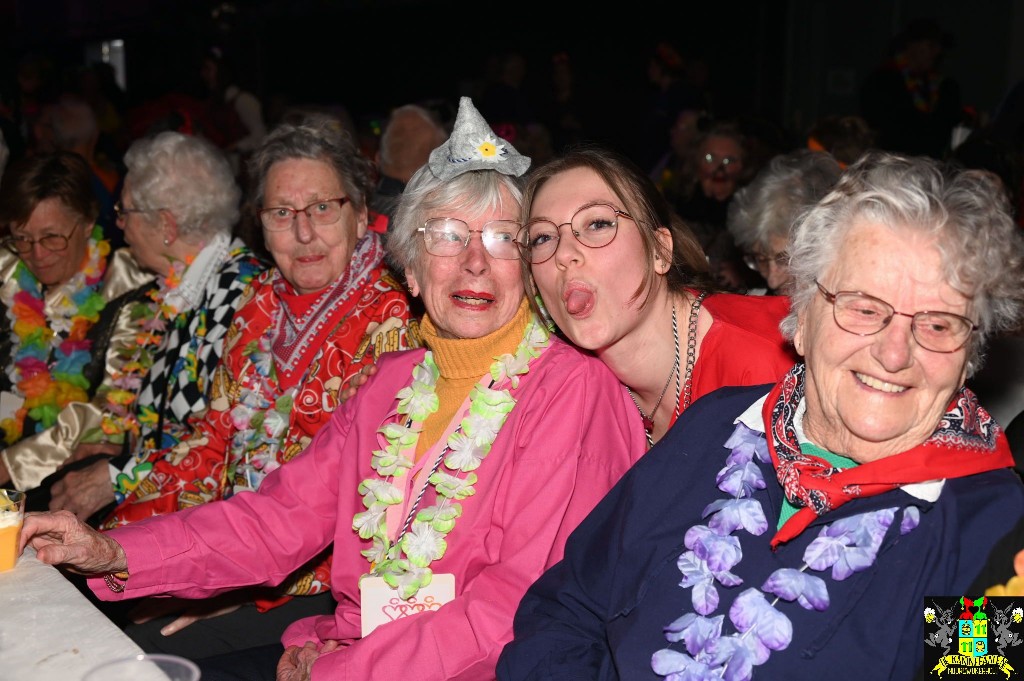 ../Images/Senioren carnaval 2024 280.jpg